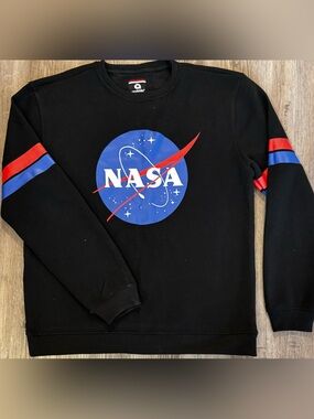 NASA • Akademiks Pullover Sweatshirt • Men’s Size 3XL • Black Blue Red